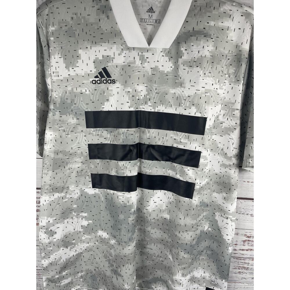 Adidas Shirt Men's SZ M White Gray Tan AOP Jersey Three Stripes Athletic DZ9536 - Picture 4 of 10